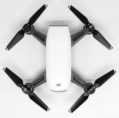 智能硬件與網絡工程的無人機使用方法介紹